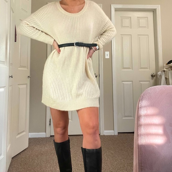 Fashion Nova Dresses & Skirts - NWOT Fashion Nova cream long sleeve sweater dress!